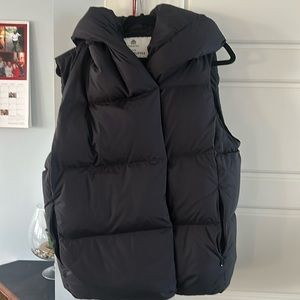 Babaton puffer vest